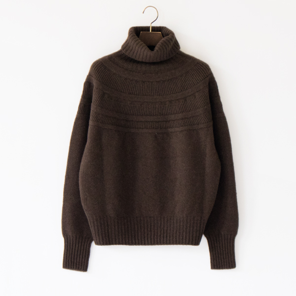 ヤク レース柄オフタートルセーター(DARK BROWN)