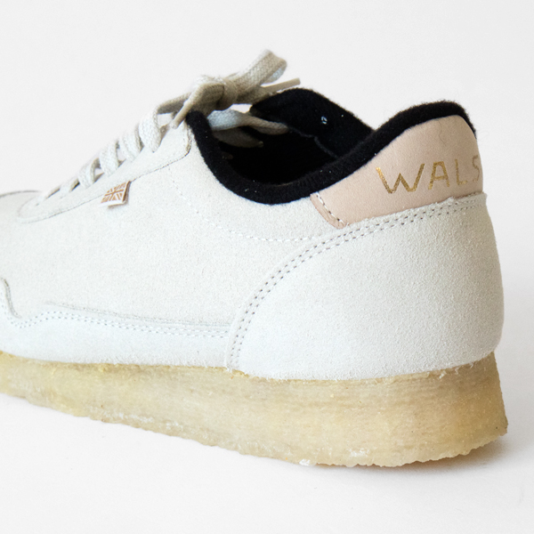 足を優しく包み込みしっかりサポートするかかとまわり 足を優しく包み込みしっかりサポートするかかとまわり