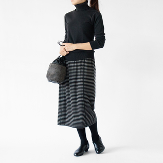 モデル身長:163cm(GREYISH BORDER) モデル身長:163cm(GREYISH BORDER)