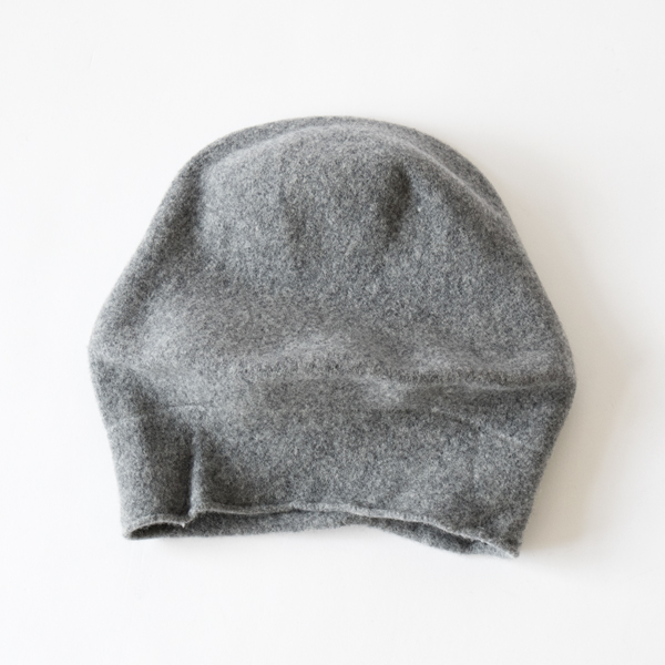 伸ばした様子(GREYMIX)