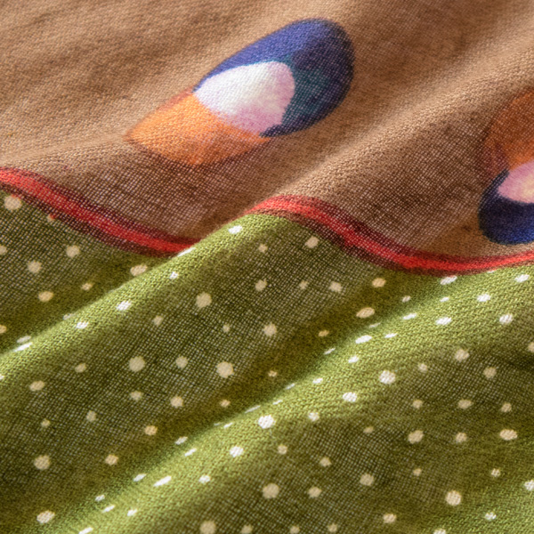 吸湿性・吸水性に優れたウールとレーヨンを使用