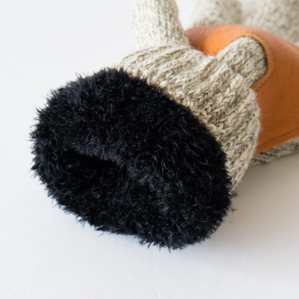 内側はもこもこであったかい手袋(Otameal)