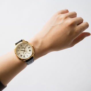 腕時計 F901 ローマ数字／FHB（エフエイチビー）｜愛着を持ってずっと