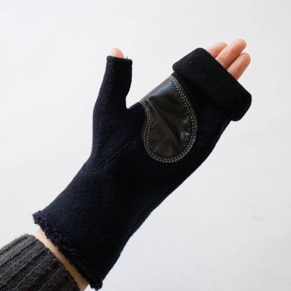 女性用手袋　Reims(NAVY)