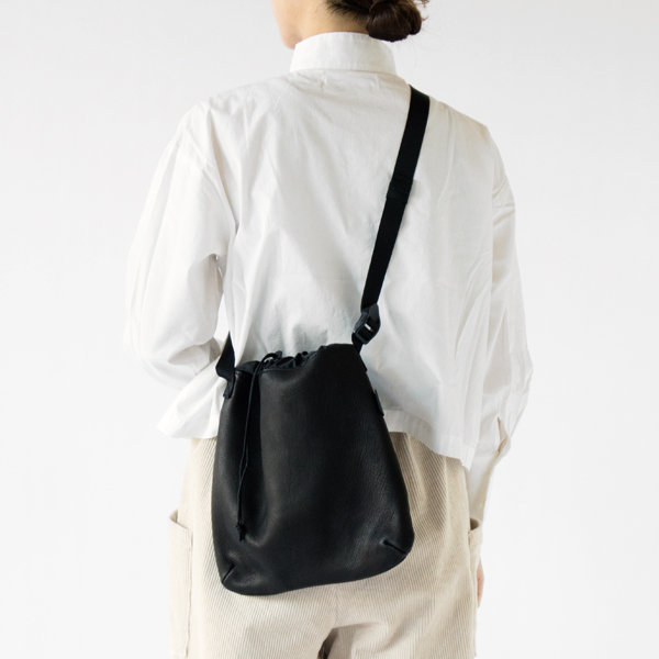 BLACK・モデル身長162cm BLACK・モデル身長162cm