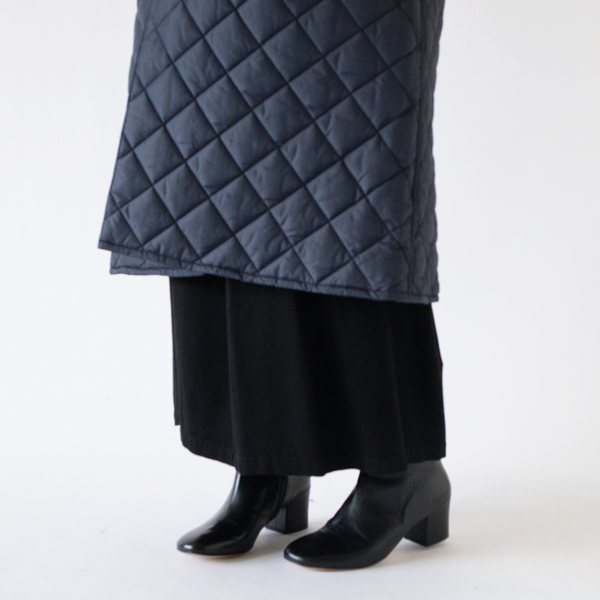 腰回りからお尻まですっぽりと覆ってくれるロング丈 腰回りからお尻まですっぽりと覆ってくれるロング丈