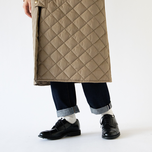 腰回りからお尻まですっぽりと覆ってくれるロング丈