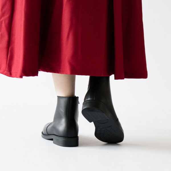 ソール部分にはゴムを使用 ソール部分にはゴムを使用