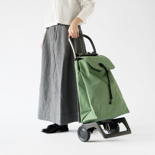 モデル身長162cm・GREEN