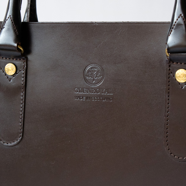 CIGERはブラウンのニュアンスが入った絶妙なカラーです(CIGER) CIGERはブラウンのニュアンスが入った絶妙なカラーです(CIGER)