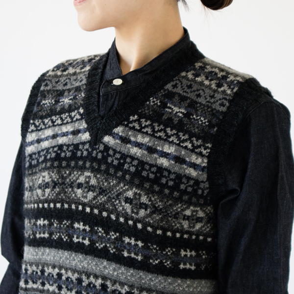 すっきりとしたVネック すっきりとしたVネック