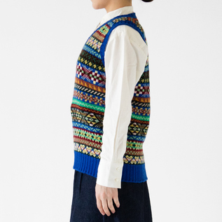 Vネックフェアアイルベスト Royal／Jamiesons of Shetland