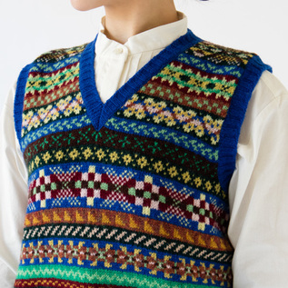 Vネックフェアアイルベスト Royal／Jamiesons of Shetland