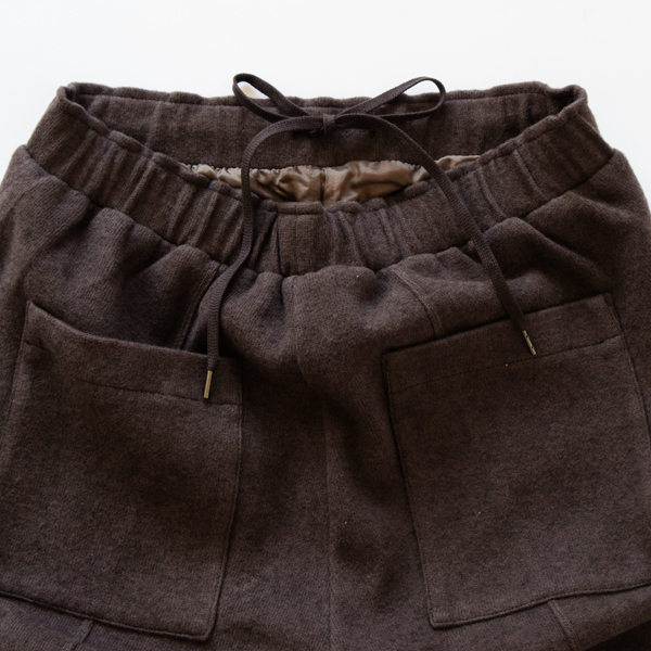 ウエストは総ゴム＋紐入りで楽ちん(BROWN)