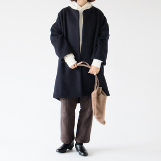 ボリュームのあるアウターと合わせても好バランス(BROWN・モデル身長163cm) ボリュームのあるアウターと合わせても好バランス(BROWN・モデル身長163cm)