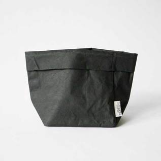 BLACK BLACK