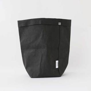 BLACK BLACK
