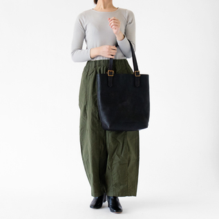 モデル身長162cm、BLACK モデル身長162cm、BLACK