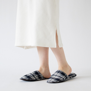 レイヤードも楽しめる丈感(OFF WHITE) レイヤードも楽しめる丈感(OFF WHITE)