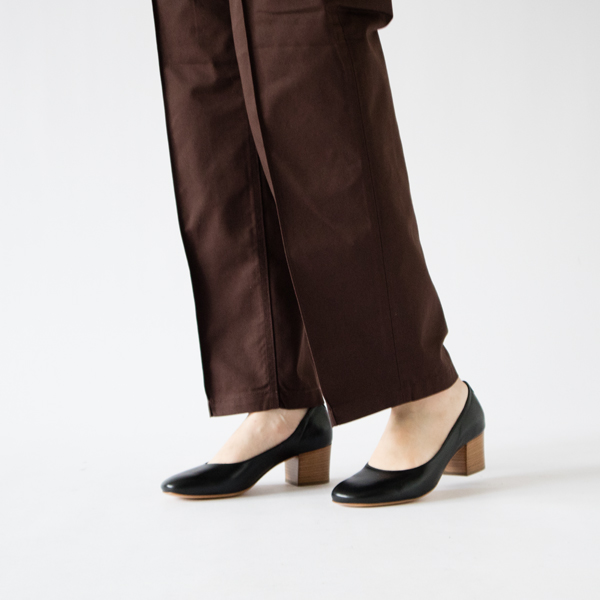 ヒールにも相性がいい(モデル身長162cm) ヒールにも相性がいい(モデル身長162cm)