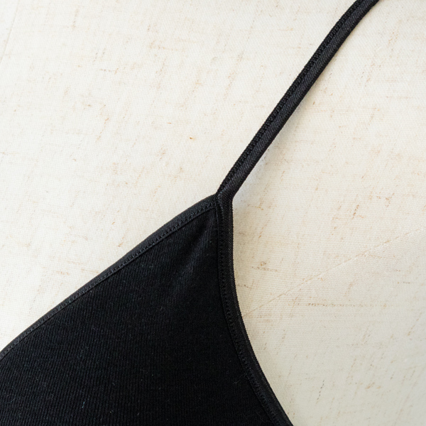 締め付け感の無い快適な着心地です(BLACK)
