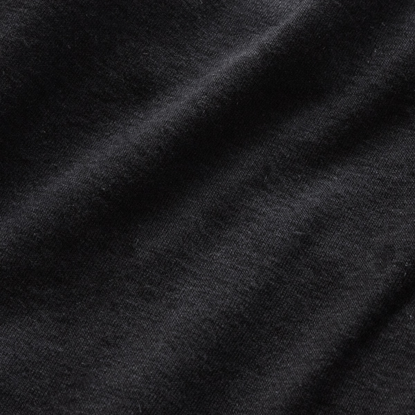 ふんわりとしたオーガニックコットンの肌触り(BLACK)