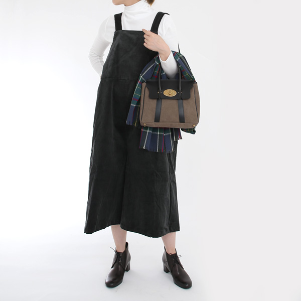 Khaki/Black（モデル身長：163cm）
