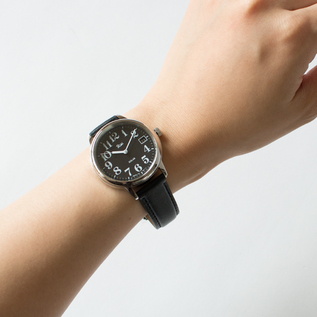 時計としての使いやすさを大事にしたデザイン(BLACK(AKPD027)) 時計としての使いやすさを大事にしたデザイン(BLACK(AKPD027))