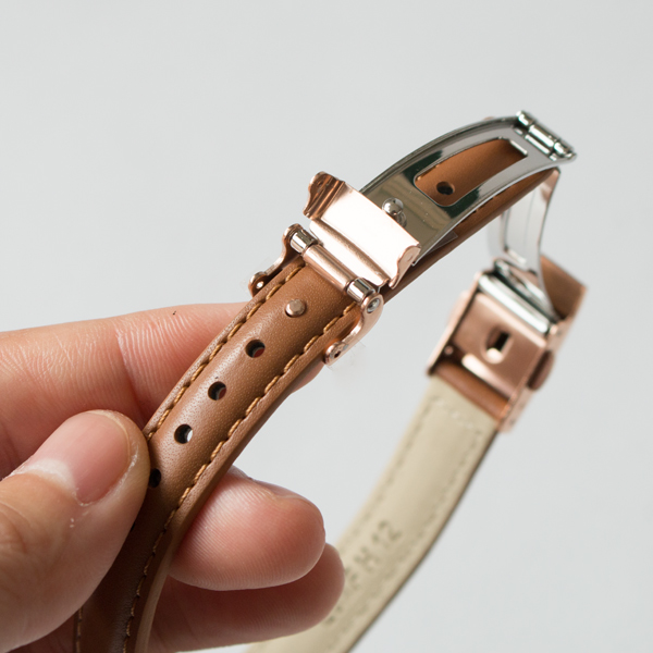 サイズ調整も簡単です(BROWN(AKQD035)) サイズ調整も簡単です(BROWN(AKQD035))