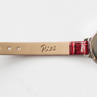 ベルト裏には「Riki」の刻印があります(RED(AKQK035)) ベルト裏には「Riki」の刻印があります(RED(AKQK035))