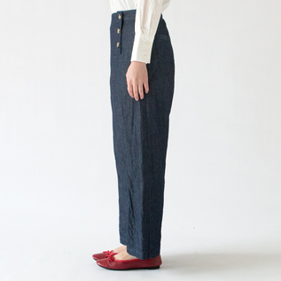 NAVY 38、モデル身長：162cm