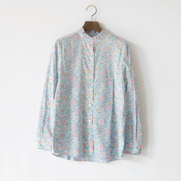 リバティスタンドフリルカラーブラウス リバティスタンドフリルカラーブラウス