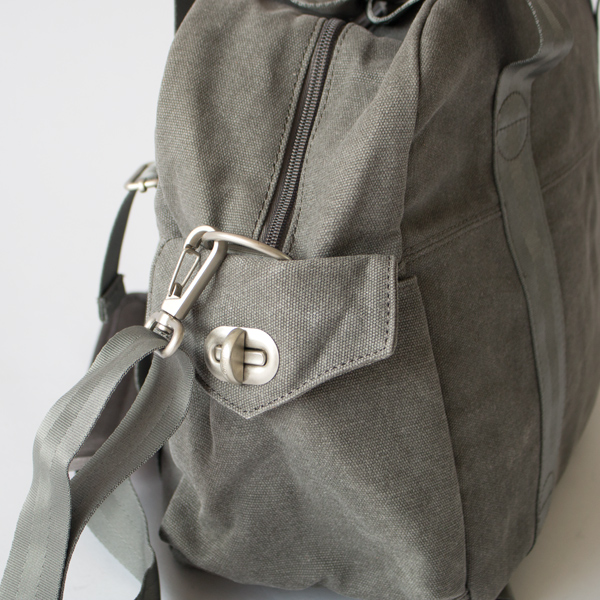 ショルダーは簡単に取り外しができます ショルダーは簡単に取り外しができます