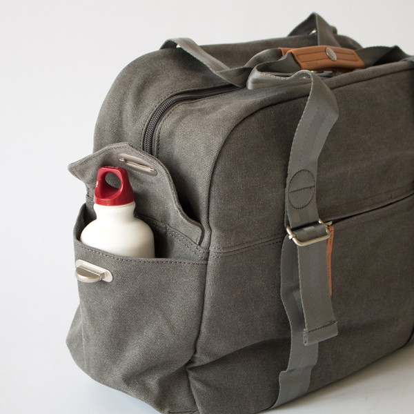 便利な外ポケット 便利な外ポケット