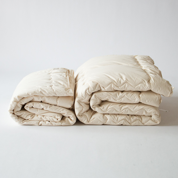 左：薄掛ふとん、右：掛ふとん