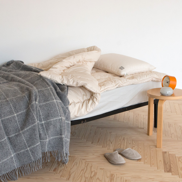 無蛍光・無染色・無漂白にこだわって作られた掛ふとん