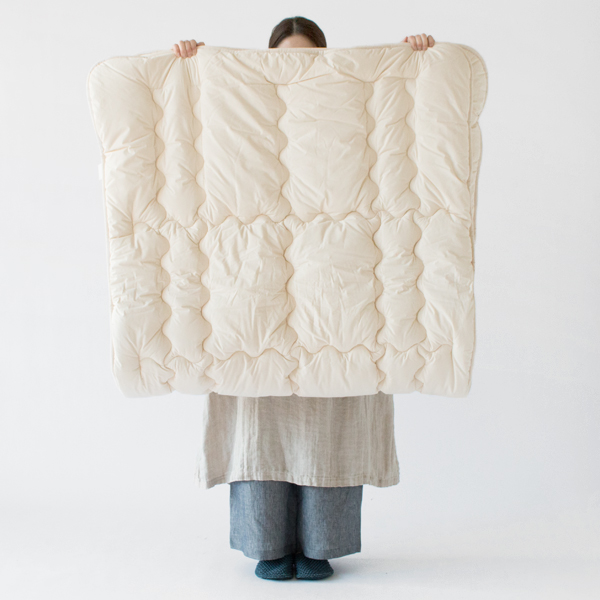 シングル半分折り・モデル身長162cm シングル半分折り・モデル身長162cm