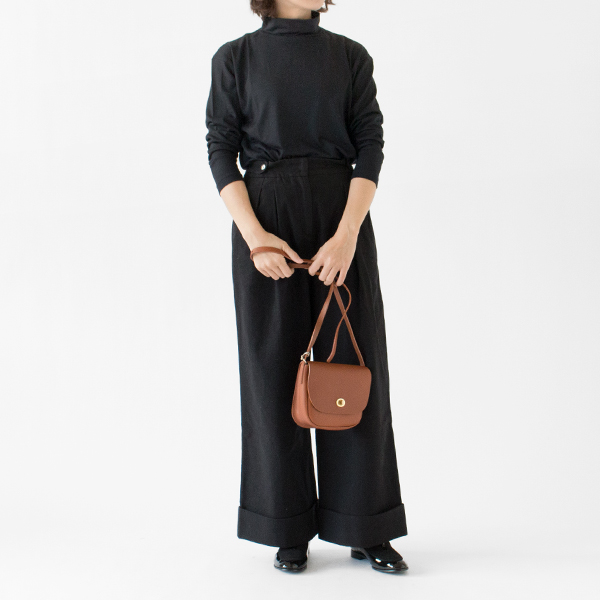 NAVY(身長 163cm)