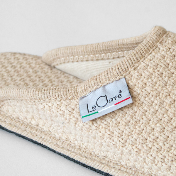 ブランドのロゴがアクセントに ブランドのロゴがアクセントに