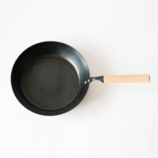 打出し フライパン／tsukumo（ツクモ）｜愛着を持ってずっと使い