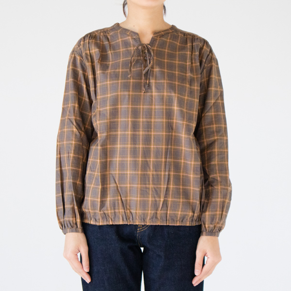 BEIGE/モデル身長：163cm