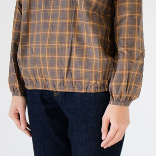 ふんわりした袖と裾(BEIGE) ふんわりした袖と裾(BEIGE)