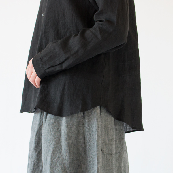 緩やかにラウンドした裾(BLACK) 緩やかにラウンドした裾(BLACK)