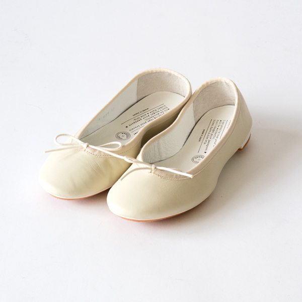 37TRAVEL SHOES TR-009 CRM バレエシューズ