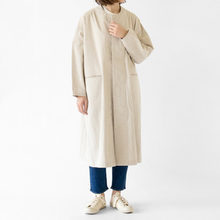 からだをすっぽりと包むビックシルエット(モデル身長163cm・KINARI) からだをすっぽりと包むビックシルエット(モデル身長163cm・KINARI)