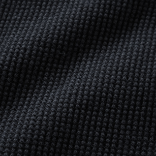凹凸の細かいワッフルは一年通して着られる心地よい生地(CHARCOAL) 凹凸の細かいワッフルは一年通して着られる心地よい生地(CHARCOAL)