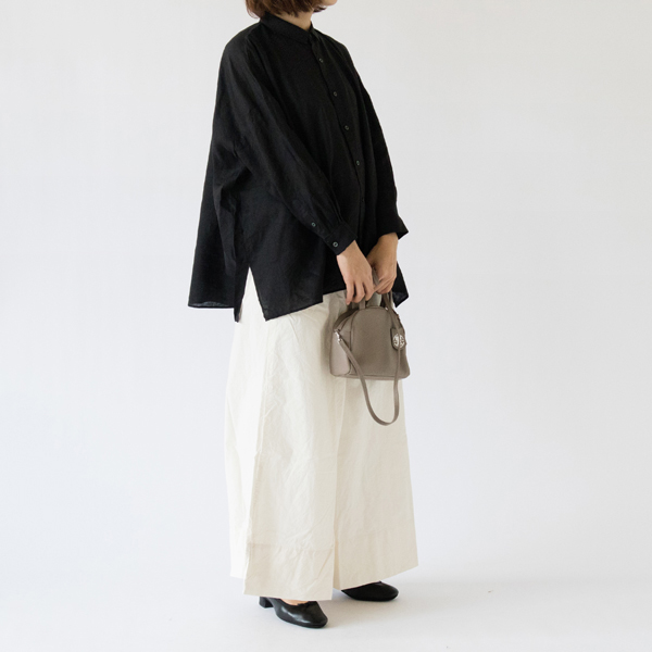 大人っぽさのある着こなしにも(BLACK、モデル身長:163cm) 大人っぽさのある着こなしにも(BLACK、モデル身長:163cm)