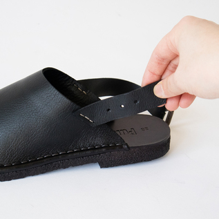 オープントゥサンダル SAN12 NERO／Punto Pigro（プント ピグロ