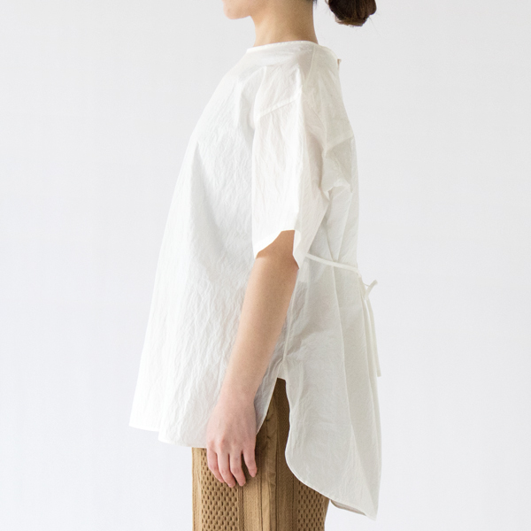 モデル身長：162cm(WHITE)