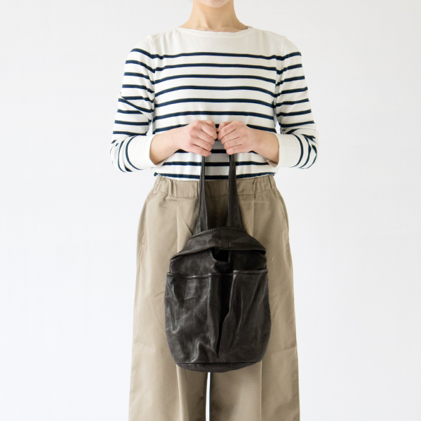 モデル身長162cm（DARK ASH）